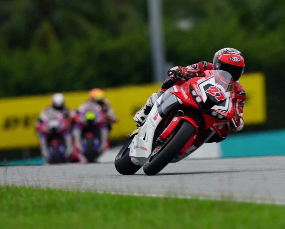 Aksi Pebalap Indonesia dari Astra Honda di ARRC Sepang