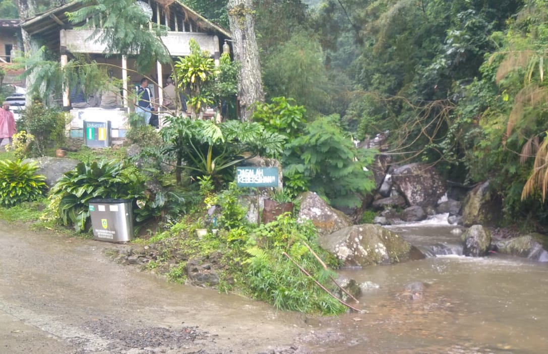 Akibat Hujan, Pencarian Korban Pelajar yang Hilang di Bogor Dihentikan Sementara