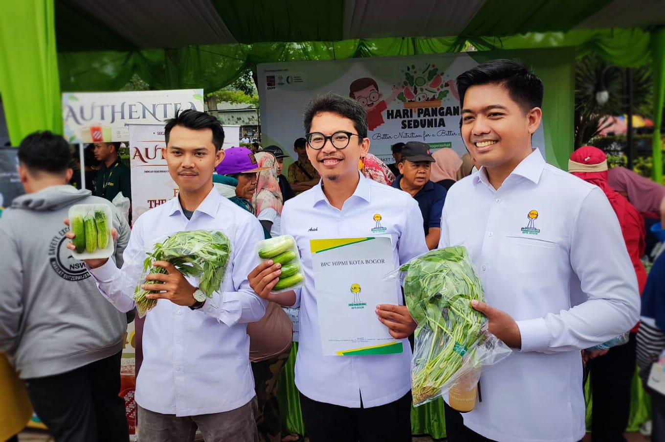 Hari Pangan Sedunia, HIPMI dan DKPP Kota Bogor Bagikan Ribuan Paket Sayuran dan Telur