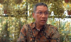 Heru Budi Hartono Resmi jadi Gubernur DKI Jakarta, Disalami Anies Baswedan