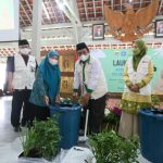 LUNCURKAN PROGRAM: Ketua TP PKK Kota Bandung, Yunimar Yana Mulyana saat peluncuran Pemberdayaan Keluarga Tanginas untuk perangi stunting di Bandung, Rabu 16 November 2022.