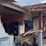 Kondisi rumah warga yang mengalami rusak parah akibat dampak gempa di Cianjur