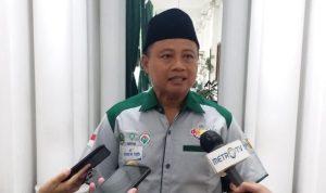 Wagub Jabar, Uu Ruzhanul Ulum, Saat memanggapi mengenai kasus gagal ginjal akut di Jabar yang tinggi, Kamis (3/11). Foto. Sandi Nugraha