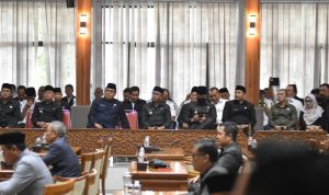 Untuk meningkatan layanan Kesehatan kepada masyarakat, Bupati Kabupaten Bandung Dadang Supriatna berencana akan membangun tiga rumah sakit.