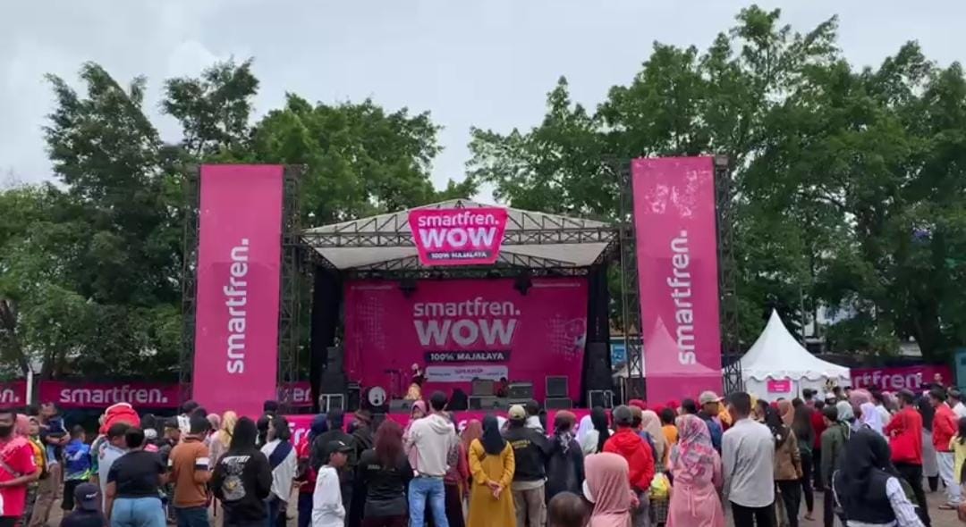 PROGRAM: Smartfren Hadirkan Festival UMKM di Smartfren WOW Majalaya 100% Lokal