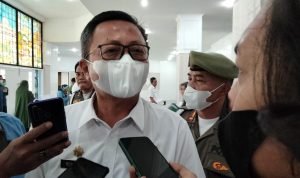 KEJAR PENYERAPAN: Kepala DPMD Kabupaten Bogor, Reynaldi saat memberikan penjelasan soal program SamiSade di hadapan awak media. (Sandika Fadilah/Jabar Ekspres)