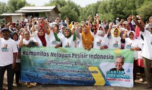 MAKIN DERAS: Ribuan warga terdiri dari nelayan pesisir Indramayu mendukung Ganjar Pranowo jadi capres RI.