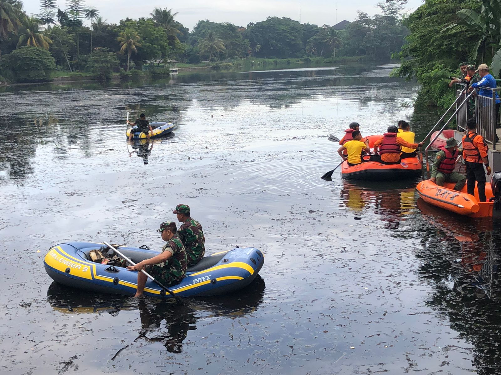 Keberadaan Situ Plaza Cibinong sebelumnya terlihat tidak terawat. Sebab, danau buatan yang ada di pusat keramaian itu, peruntukannya