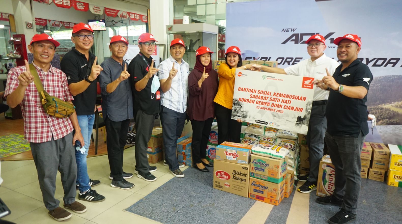 Yayasan AHM dan DAM Bantu Korban Gempa di Cianjur
