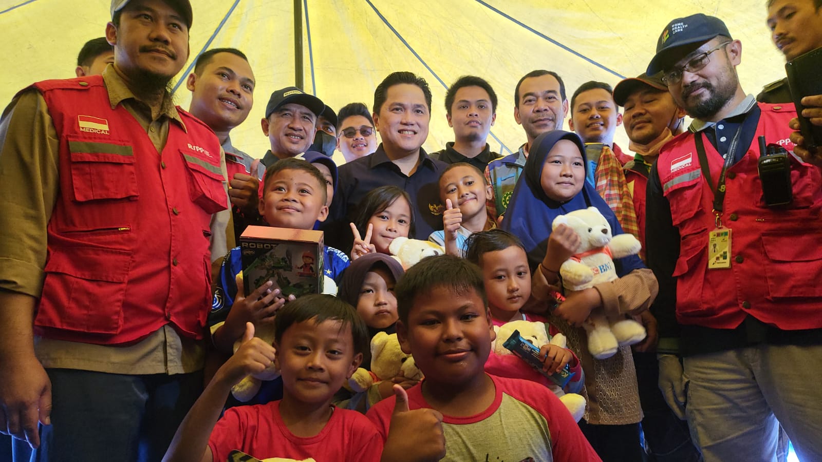 Menteri BUMN Erick Thohir Kunjungi Trauma Healing Korban Gempa Cianjur