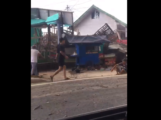 Situasi Terkini Pasca Gempa di Cianjur, Banyak Rumah Roboh, Warga Berteriak Mencari Bantuan