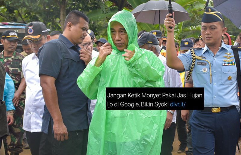 Monyet Pakai Jas Hujan Viral, Simpatisan Jokowi Sindir Bakrie dan Lapindo