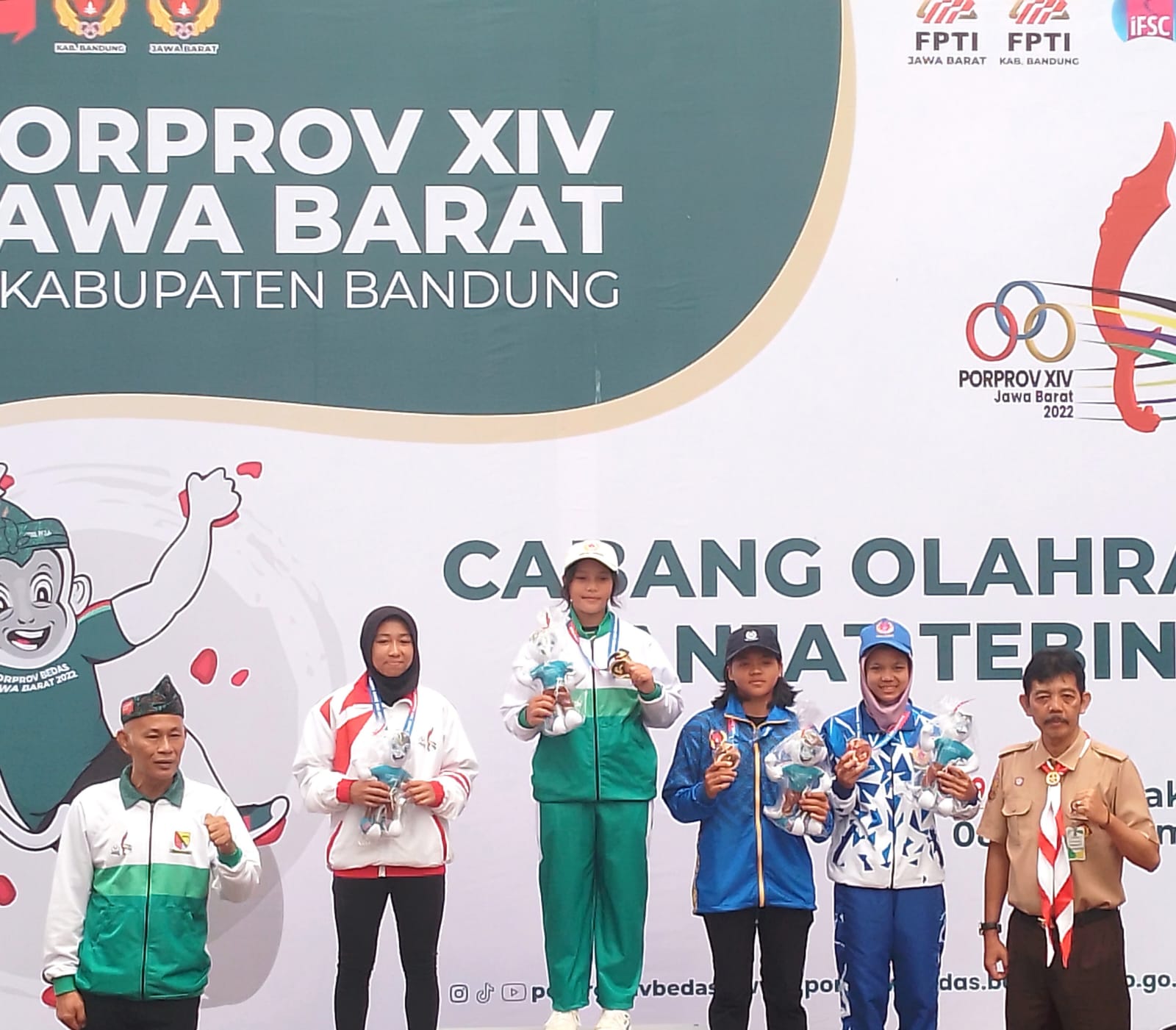 Panjat Tebing Kabupaten Bandung Berhasil Raih Dua Emas