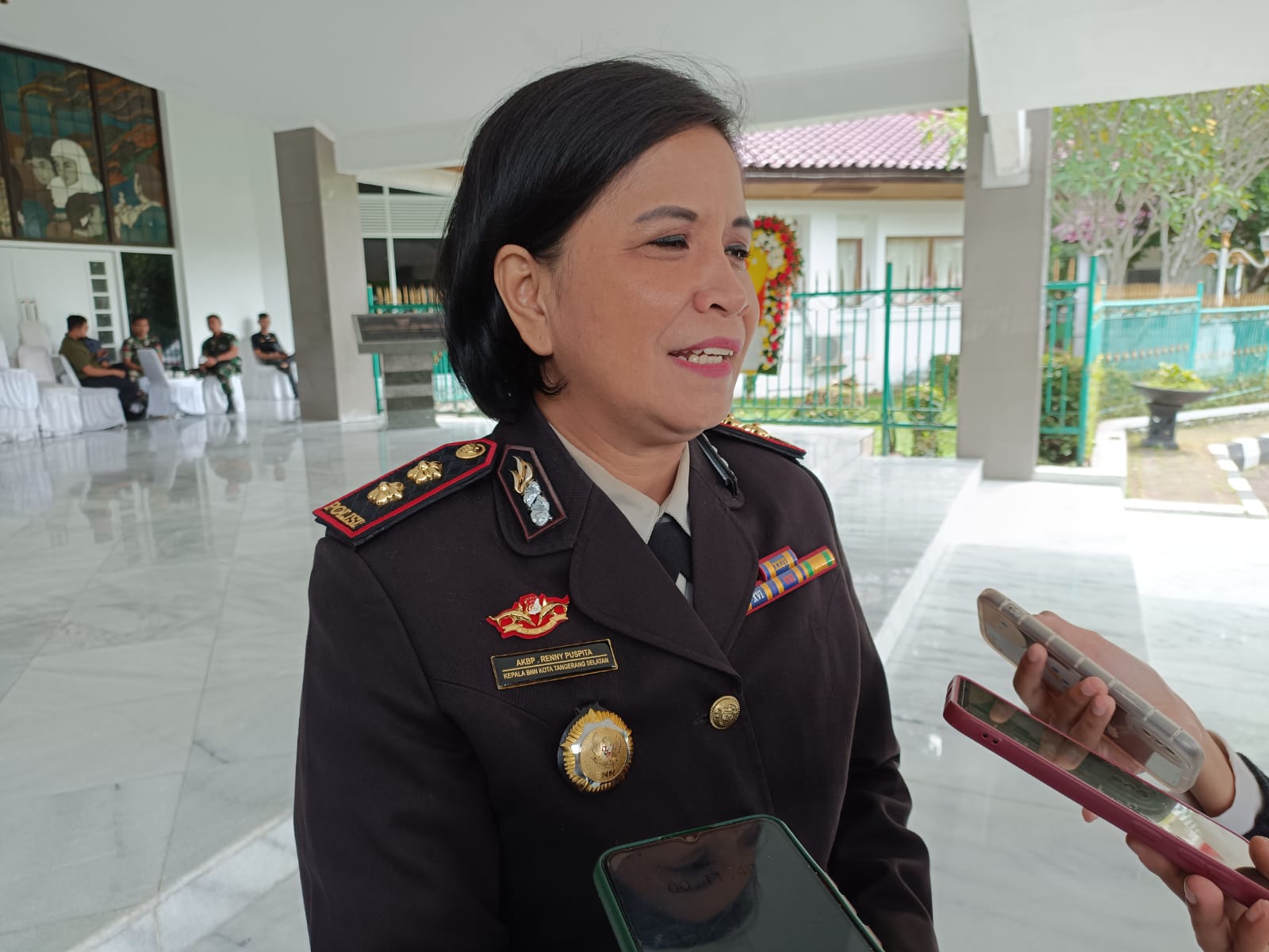 BERIKAN PESAN: Kepala BNN Kabupaten Bogor AKBP Renny Puspita meminta warga untuk melapor jika memang sudah menjadi pecandu narkoba untuk direhabilitasi. (Sandika Fadilah/Jabarekspres.com)