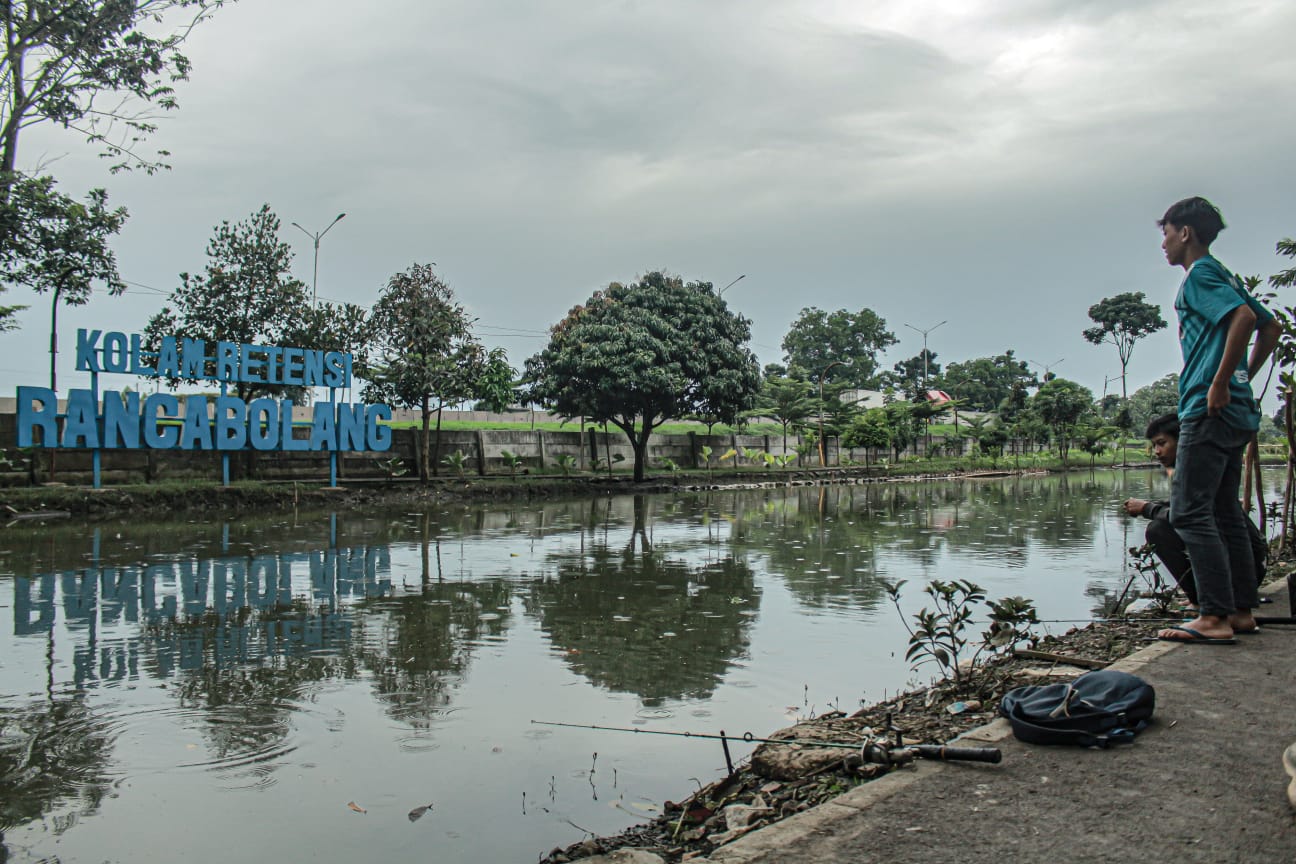 ATASI BANJIR: Suasana Kolam Retensi Rancabolang yang belum lama ini diresmikan Wali Kota Bandung, Yana Mulyana guna atasi banjir Kota Bandung. (KHOLID/JABAR EKSPRES)