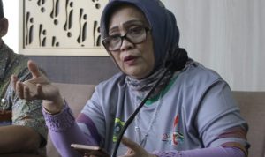 GENCARKAN TES: Kadinkes Kabupaten Bogor Mike Kaltarina menyebut ada ratusan orang yang terpapar positif HIV. (Sandika Fadilah/Jabarekspres.com)