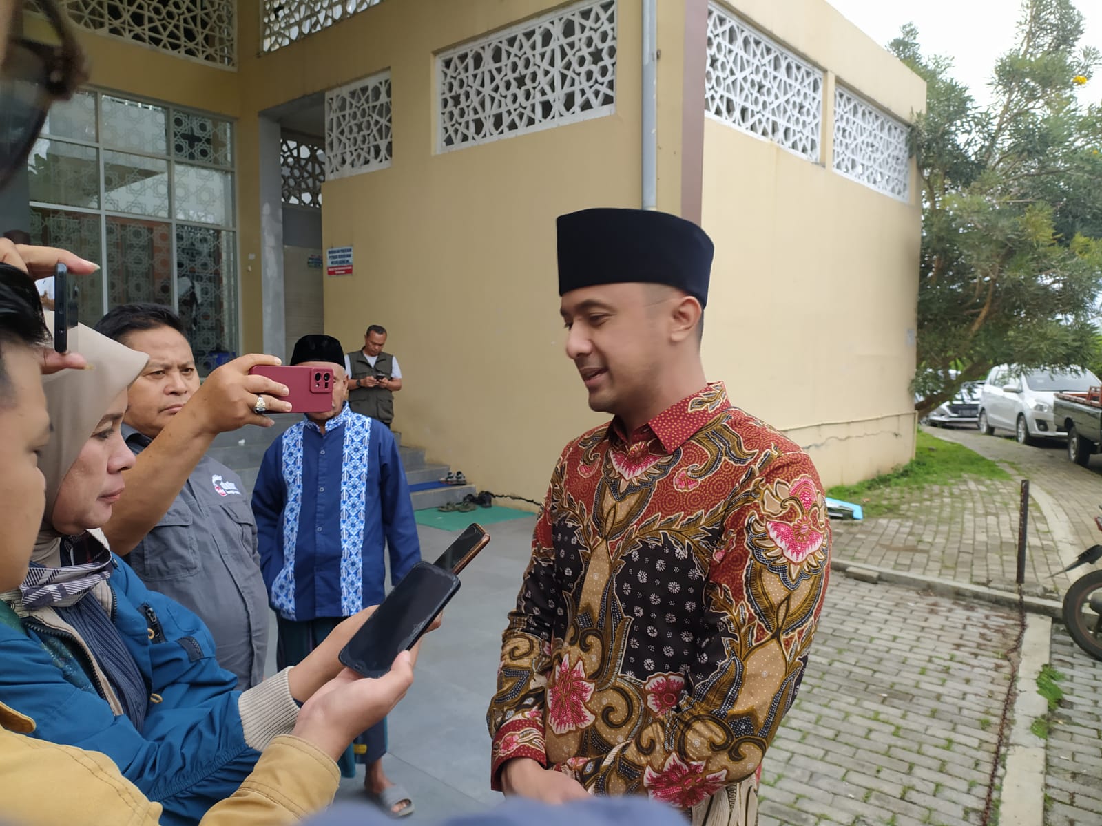 Bupati Bandung Barat Hengky Kurniawan mengajak warganya untuk menyambut pergantian tahun dengan kegiatan positif. (Akmal Firmansyah/Jabar Ekspres)