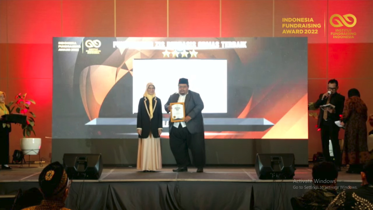 Jadi Fundraising ZIS Berbasis Ormas Terbaik, LAZ Persis dapat Penghargaan IFA Award 2022