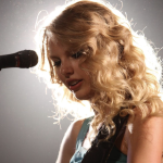 Lirik Lagu You Belong With Me (Taylor’s Version) – Taylor Swift, Cocok Untuk Karaoke