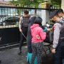 olresta Bogor Kota memberlakukan sistem pengamanan berlapis pada akses masuk ke dalam Markas yang berlokasi di Jalan Kapten Muslihat
