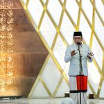 Gubernur Jawa Barat (Jabar) Ridwan Kamil meresmikan Masjid Raya Al – Jabbar, Jumat (30/12). (KHOLID/JABAR EKSPRES)