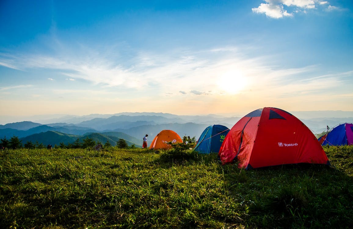 Lima Rekomendasi Tempat Camping di Jawa Barat Untuk Mengisi Libur Sekolah