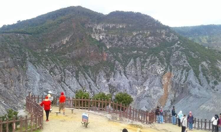 Gunung Tangkuban Parahu