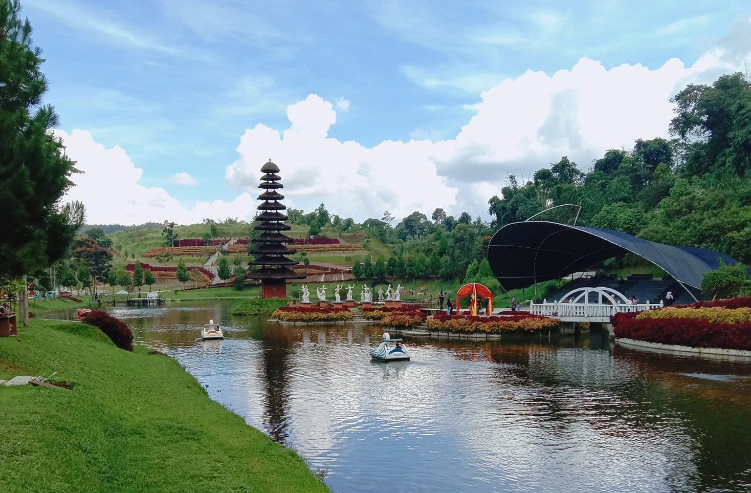 Tempat wisata Taman Lembah Dewata