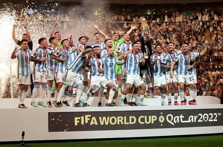 Imbas Menjadi Juara Piala Dunia Qatar 2022, Muncul Kembang Api di Argentina