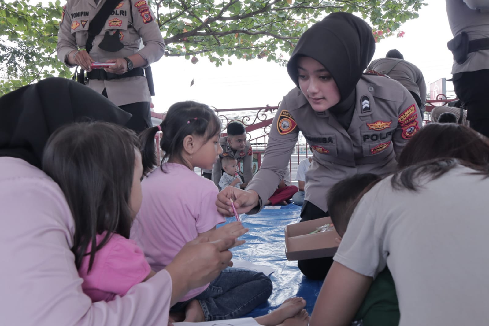 Polresta Bandung Beri Bantuan Trauma Healing pada Anak Korban Gempa Cianjur