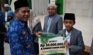 Juara Umum ke-2 MTQ Tingkat Provinsi, Bupati Bandung Beri Uang Kadeudeh dan Tiket Umrah pada Kafilah
