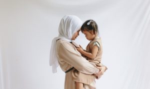 Bacaan Doa untuk Ibu Tulisan Arab dan Artinya