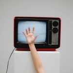 Cara Pasang Set Top Box ke TV Anda untuk Nikmati Siaran Digital