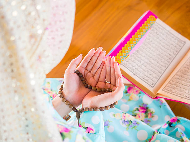 Untaian Doa terindah untuk Hari Ibu Beserta Kata Mutiara Islami
