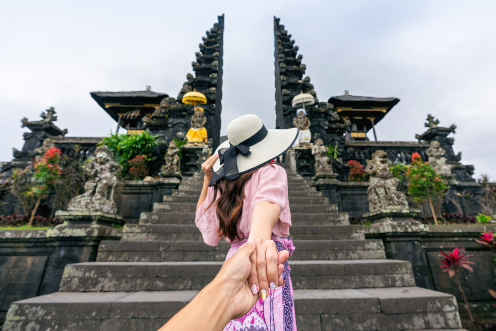 Australian Tourists Afraid Being Penalized For Indonesian New Sex Law, Government: “Don’t Worry” (source: Freepik)