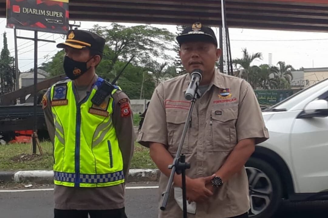 10 Kepala Desa (Kades) di Kecamatan Padalarang, melayangkan surat keberatan kepada Bupati Bandung Barat Hengky Kurniawan