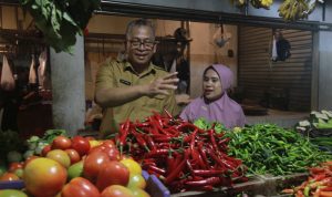 Dinas Perdagangan dan Perindustrian (Disperindagin) Kabupaten Bogor berencana akan merevitalisasi tiga pasar