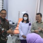 Plt Bupati Bogor Iwan Setiawan saat meresmikan Klinik jalan RSUD Parung beberapa waktu lalu. Foto :Sandika Fadilah/via diskominfo