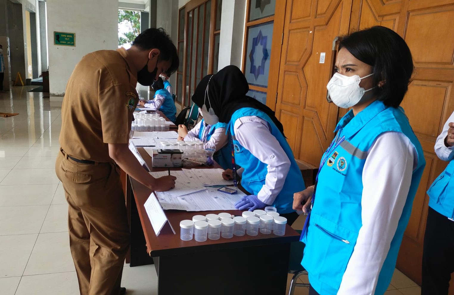 Untuk memastikan kalangan ASN tidak konsumsi narkoba, Badan Narkotika Nasional (BNN) Kabupaten Bandung Barat lalukan tes urine