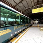 Untuk tiketnya Kereta Api Indonesia unbtuk gebong Panoramic dibandrol Rp 1 Juta dengan fasilitas yang terbilah sangat mewah.