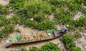 Sungai di Jawa Barat Tercemar Mikroplastik