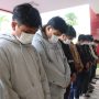 Sebanyak 10 pelajar tawuran di wilayah Kecamatan Soreang, Kabupaten Bandung dengan membawa sejumlah senjata tajam. (ISTIMEWA)