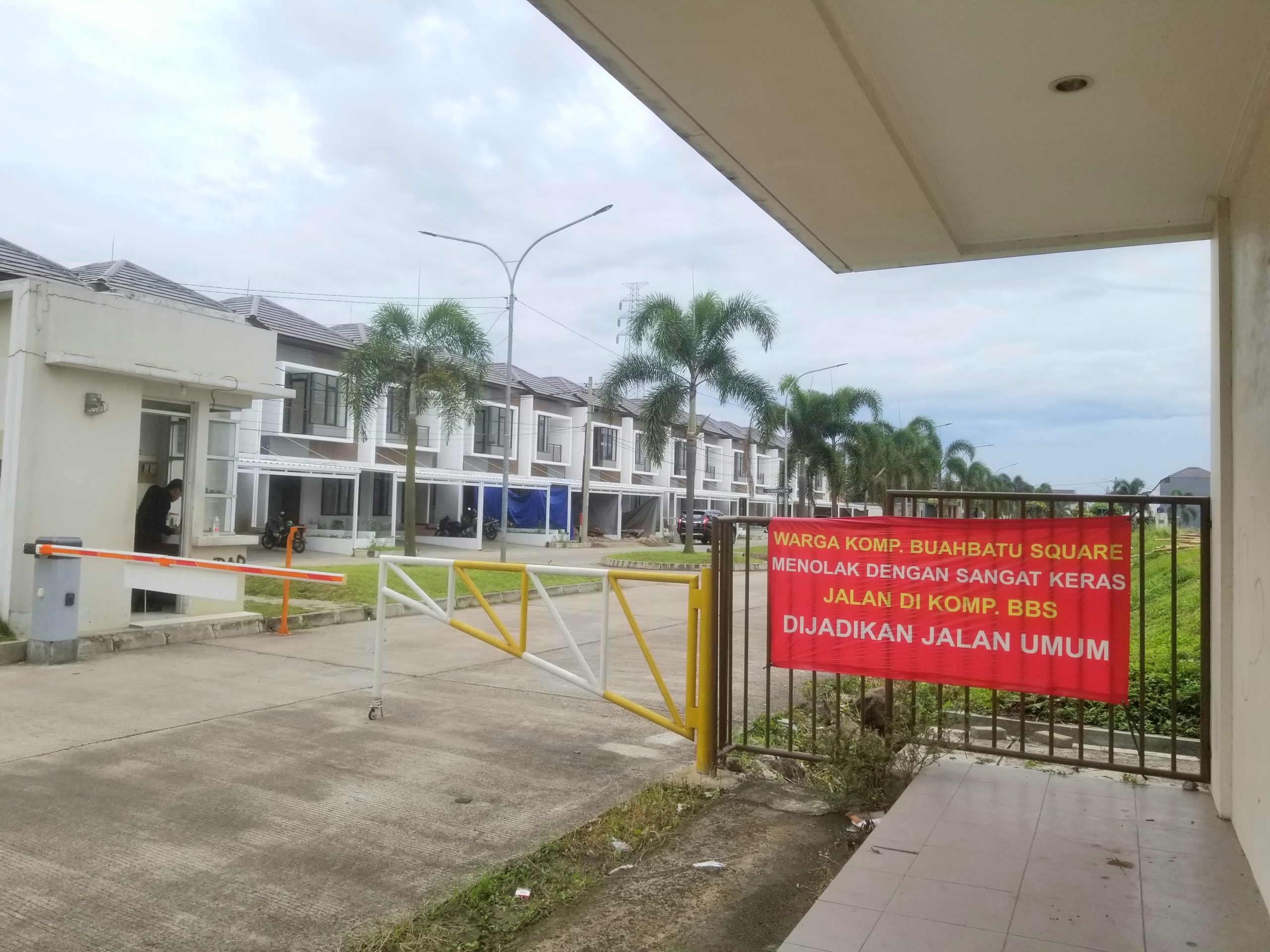 Warga Perumahan Buah Batu Square Tolak Pembuatan Jalan Tembusan