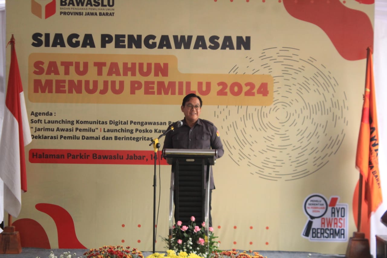 Kordiv Pengawasan dan Hubal Bawaslu Jawa Barat, Zaki Hilmi. (HENDRIK MUCHLISON/JABAR EKSPRES)
