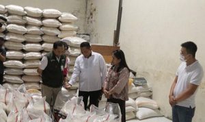 Direktur Utama Bulog Budi Waseso menduga saat ini banyak praktek curang yang dilakukan para pedagang dengan cara oplos beras.