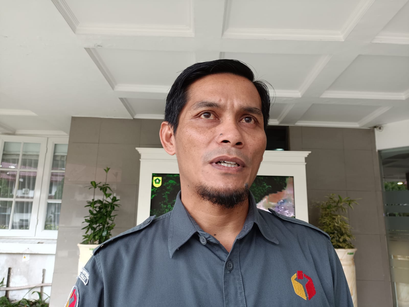 Ketua Bawaslu Kabupaten Bogor Irvan. (SANDIKA FADILAH/JABAREKSPRES.COM)