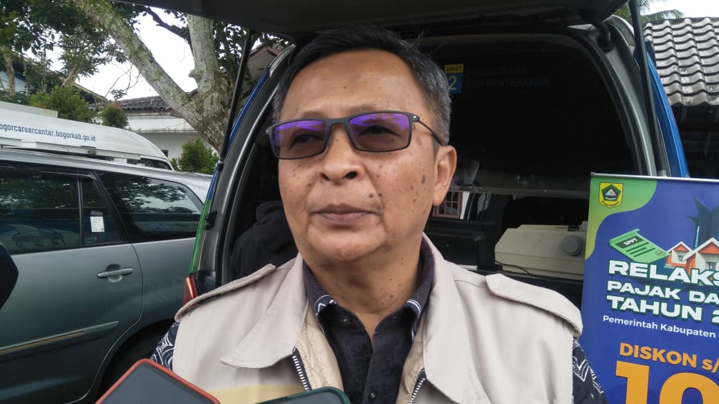 Kepala DPMD Kabupaten Bogor Renaldi Yushab Fiansyah saat memberikan penjelasan soal program Samisade. (SANDIKA FADILAH/JABARESKPRES.COM)