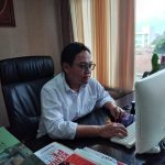 Kordiv Pengawasan dan Hubal Bawaslu Jabar, Zaki Hilmi saat ditemui di kantornya, Jalan Turangga, Kota Bandung. (HENDRIK MUCHLISON/JABAR EKSPRES)