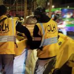 Gercep! Petugas Kebersihan Bereskan Sisa Sampah usai Acara Cap Go Meh di Kota Bogor