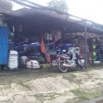 Suasana sepi pembeli di Depo Ikan Hias Cikaret, Kabupaten Bogor, Jumat (24/2). (Sandika Fadilah/Jabarekspres.com)